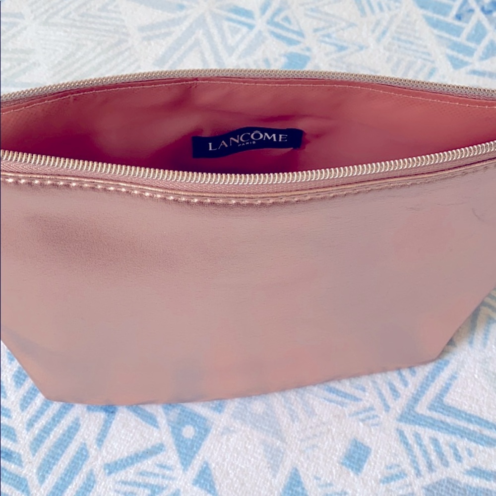 Lancôme Rose Gold Makeup Bag 💘 - Picture 3 of 5